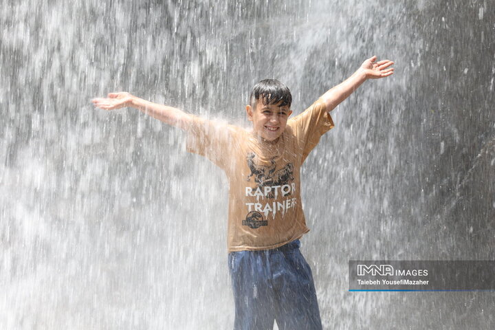 همدان در تب ۴۱ درجه