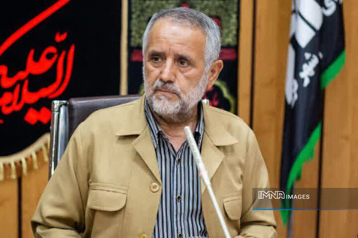 ترک جلسه شورای شهر مردم را متضرر می‌کند