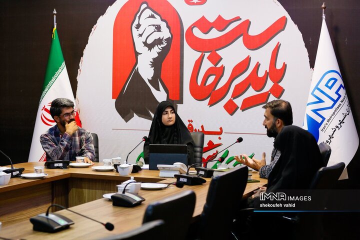 میزگرد «مهم‌ترین میراث فکری رهبر شهید برای ایران امروز»