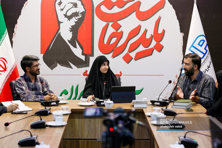 میزگرد «مهم‌ترین میراث فکری رهبر شهید برای ایران امروز»