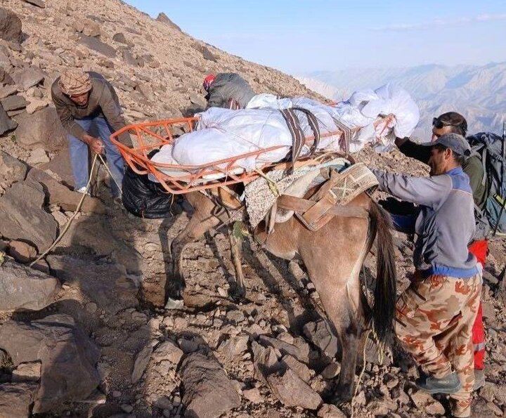 سقوط مرگبار پاراگلایدر در ارتفاع ۴۶۰۰ متری قله دماوند