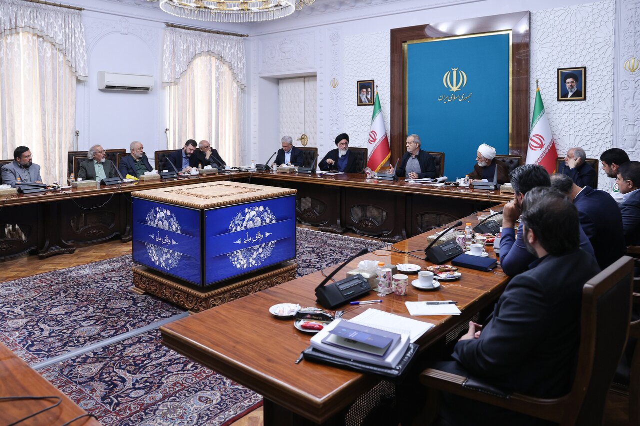 پزشکیان: قدرت بازدارندگی حقوقی ایران باید در مجامع جهانی تقویت شود
