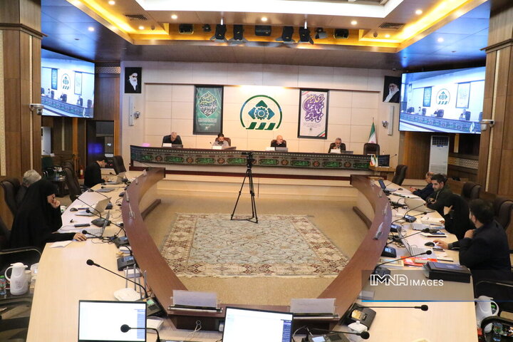 تصویب ۵ لایحه کلیدی در صحن علنی شورا/توسعه حمل‌ونقل و نام‌گذاری معابر به نام شهدا