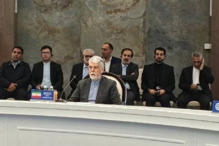 ایران، همانند همه ملتهای مستقل جهان خواهان حاکمیت ملی و کرامت انسانی است