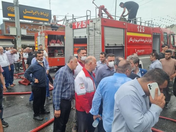 اعزام ۵ تیم عملیاتی هلال‌احمر مازندران به حادثه آتش‌سوزی در تنکابن