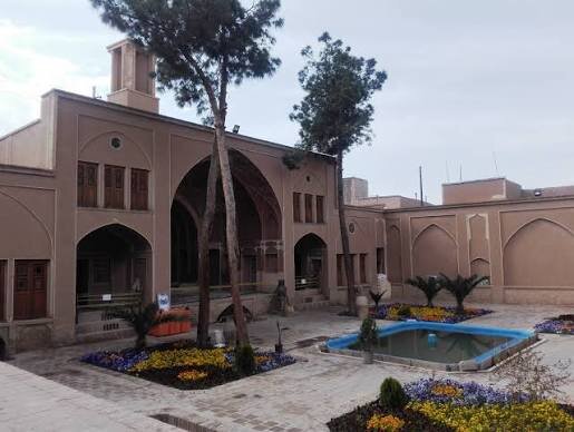 آیا واگذاری به بخش خصوصی راه نجات میراث فرهنگی است؟