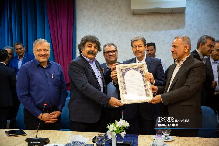 میز گردشگری استان اصفهان