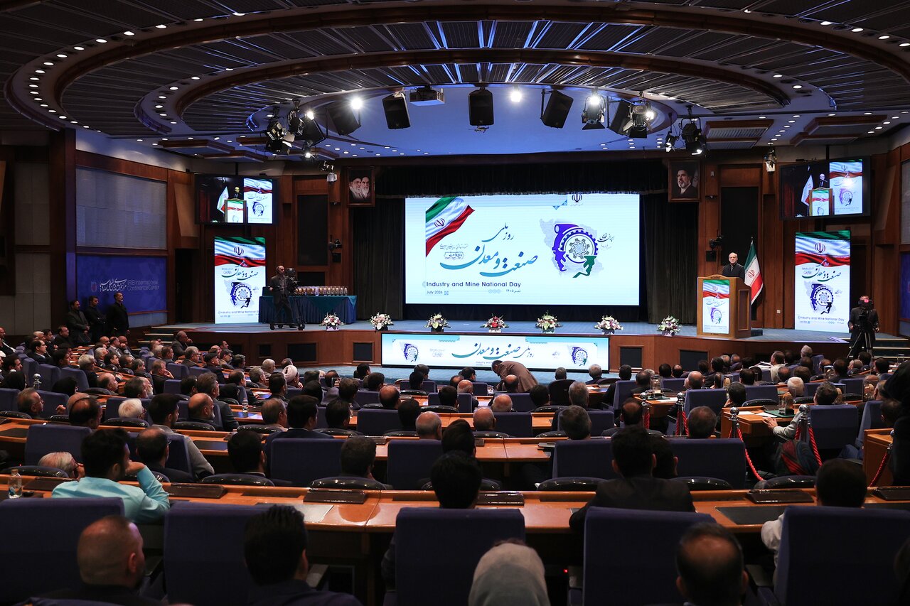 پزشکیان: اظهارنظرهای غیرکارشناسی درباره مذاکرات، دستاوردها را کوچکنمایی میکند