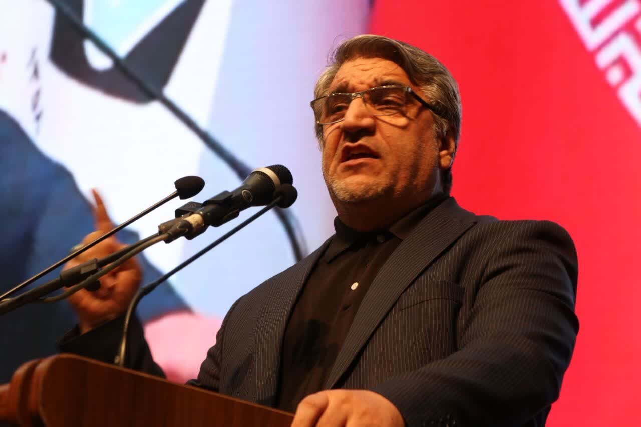 پایداری ۴۷ ساله انقلاب مرهون دو رکن ایثار و مقاومت است