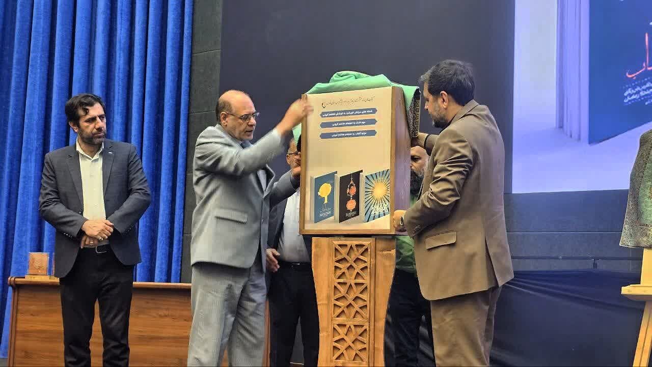 پایداری ۴۷ ساله انقلاب مرهون دو رکن ایثار و مقاومت است
