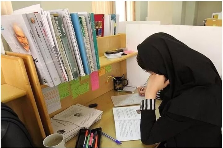 یک صندلی، یک برنامه و هزار فکر؛ روایت ذهن آشفته یک کنکوری