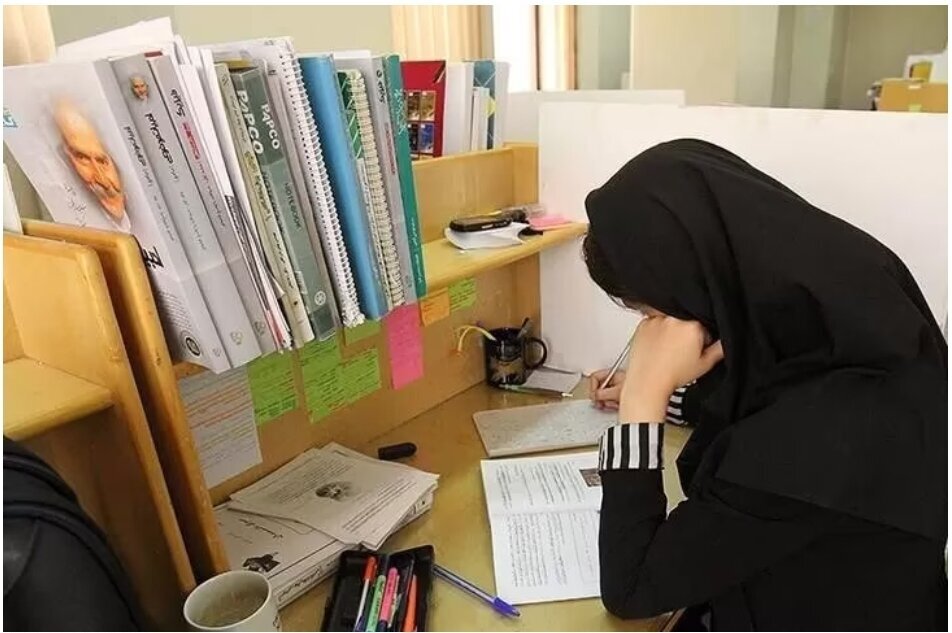 یک صندلی، یک برنامه و هزار فکر؛ روایت ذهن آشفته یک کنکوری