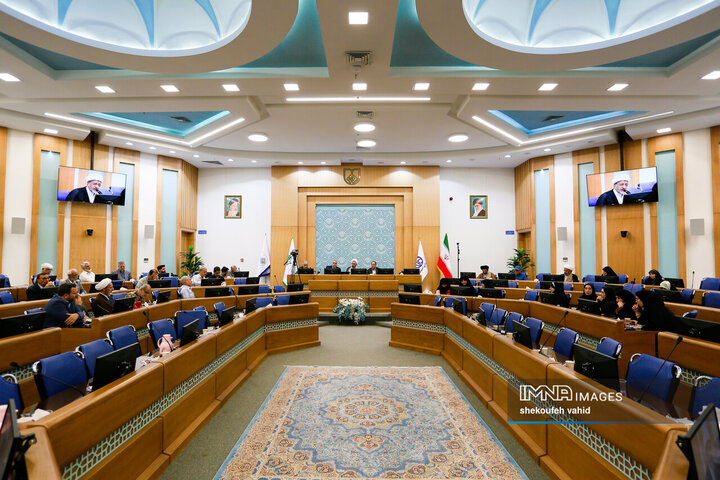 سلمان فارسی الگویی از ولایت‌مداری، علم‌دوستی و مردم‌داری است