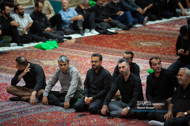 آیین تقدیر از خادمان فرهنگی و هیئت های مذهبی منطقه 3