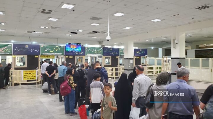 جهش آمار تردد زوار در مرز خسروی؛ زیرساخت‌های پایانه برای پذیرایی از زائران تکمیل است