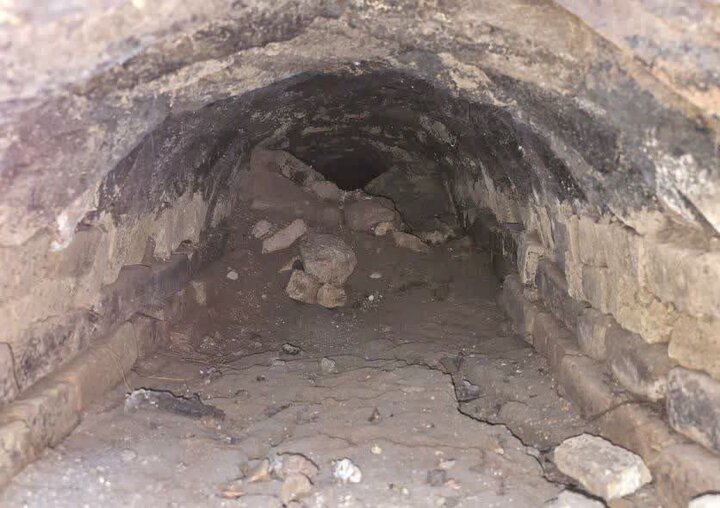کشف کانال تاریخی در حریم قلعه فلک‌الافلاک؛ عملیات پیاده‌راه‌سازی خیابان افلاک ادامه دارد