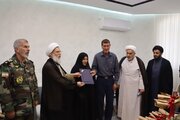 خانواده‌های شهدای پادگان بمپور قهرمانان واقعی ملت ایران هستند