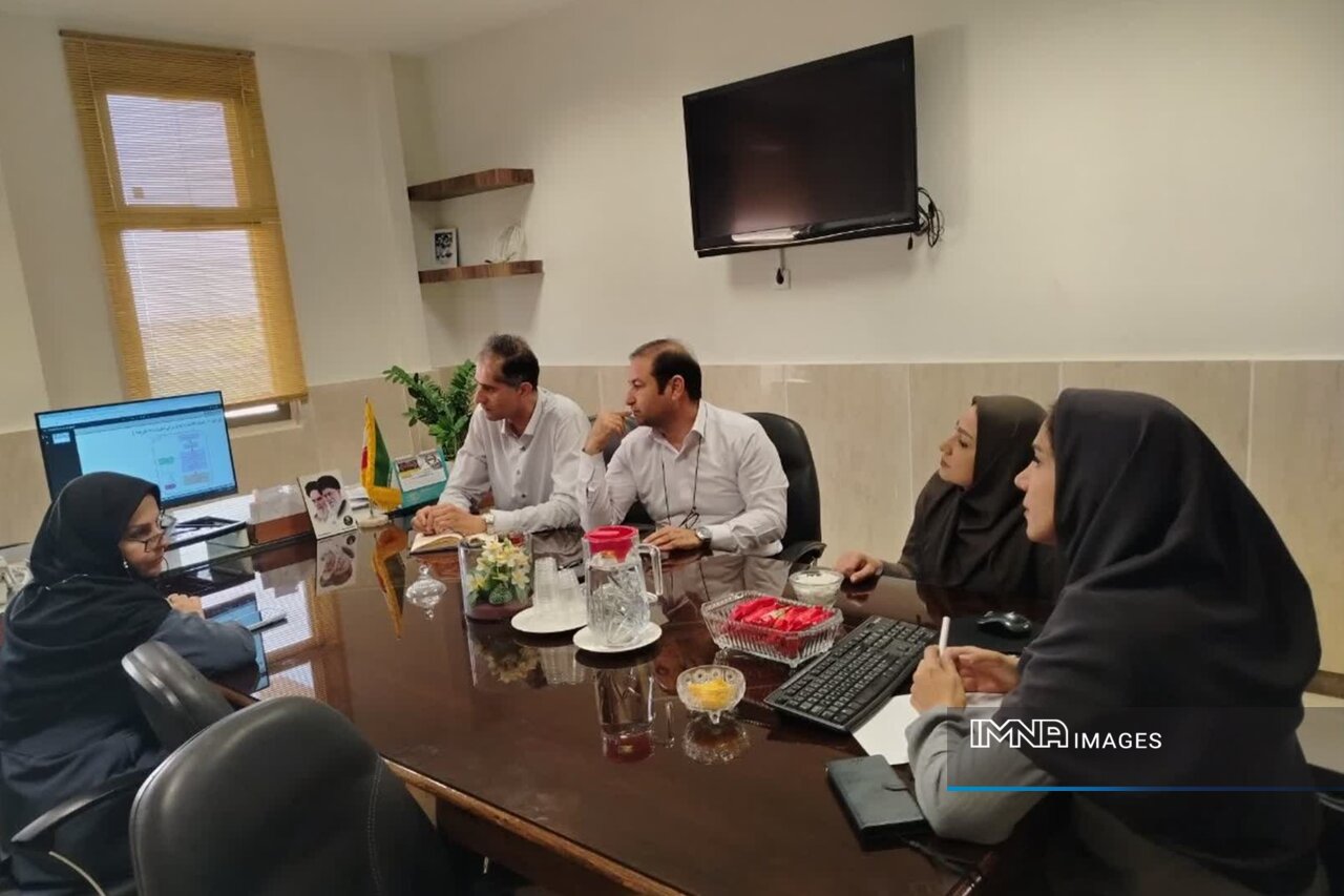 منطقه ۱۲ اصفهان نخستین مجری خدمت غیرحضوری تعیینتکلیف آرای ماده ۱۰۰ در «اصفهان من» شد