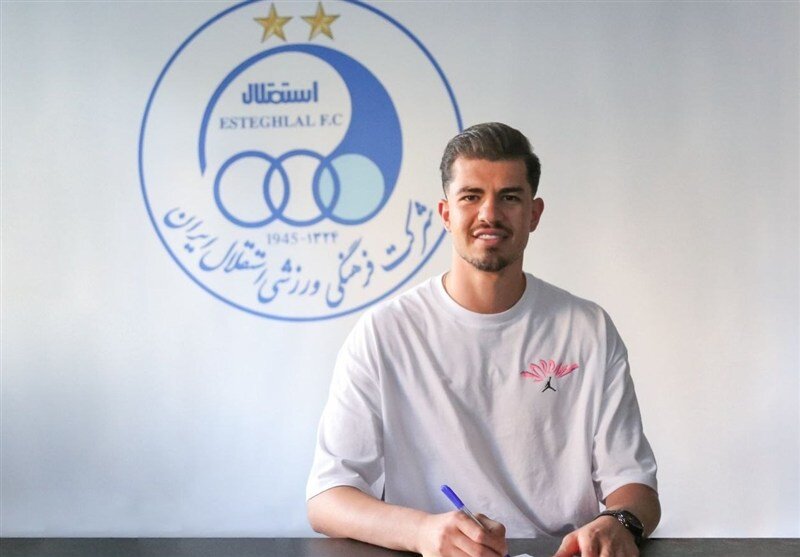 محمد خلیفه به استقلال پیوست