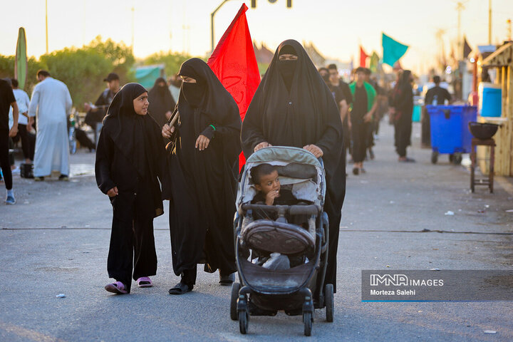 پیاده روی اربعین حسینی در رمیثه عراق