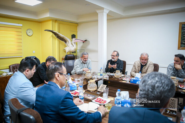 نشست کمیسیون هوشمندسازی و حمل‌ونقل شورای شهر اصفهان