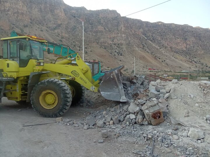 تخریب ۱۰ هزار متر مربع ساخت‌وساز غیرمجاز در اراضی کشاورزی پلدختر