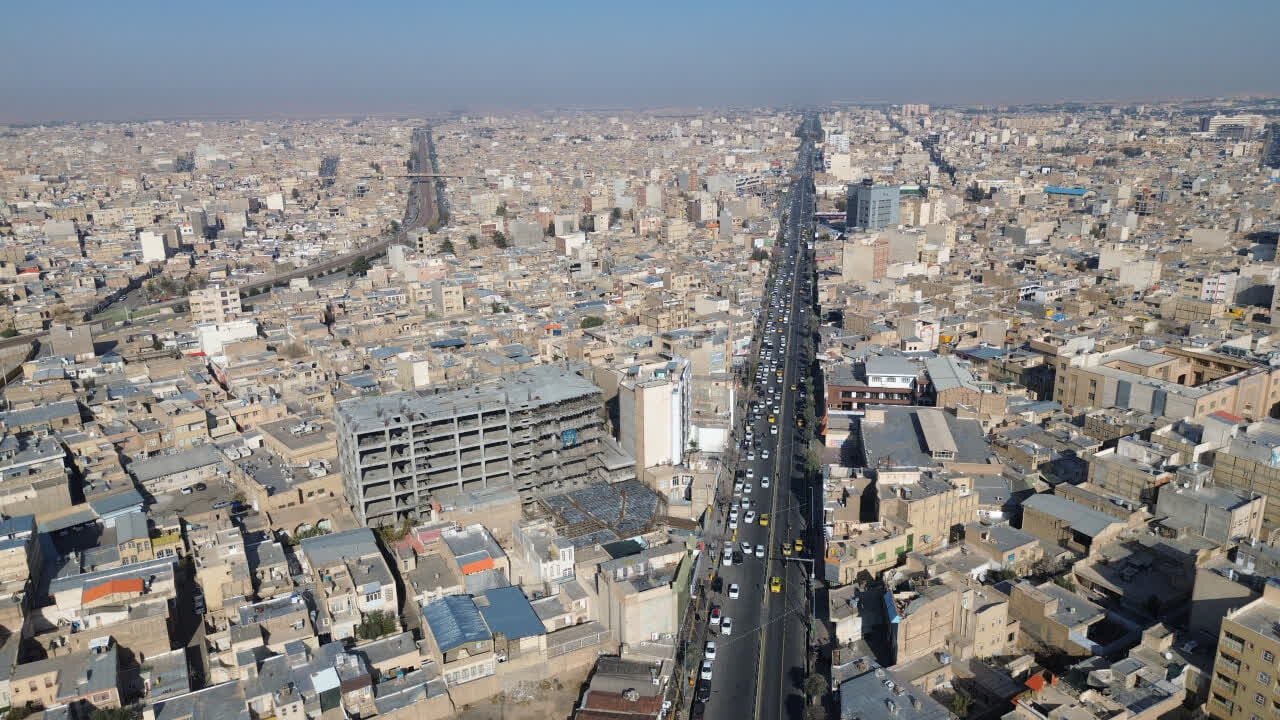 گام مهم مدیریت ترافیکی محور امام خمینی(ره) با بازگشایی پارکینگ طبقاتی