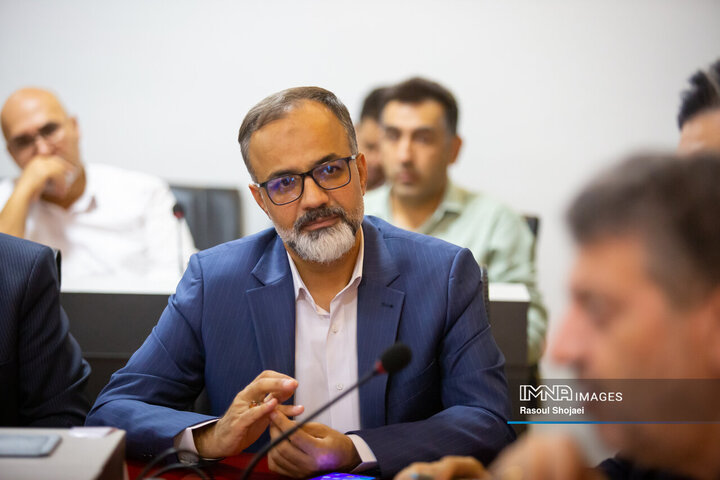 نشست بررسی تجربه حمل و نقل هوشمند
