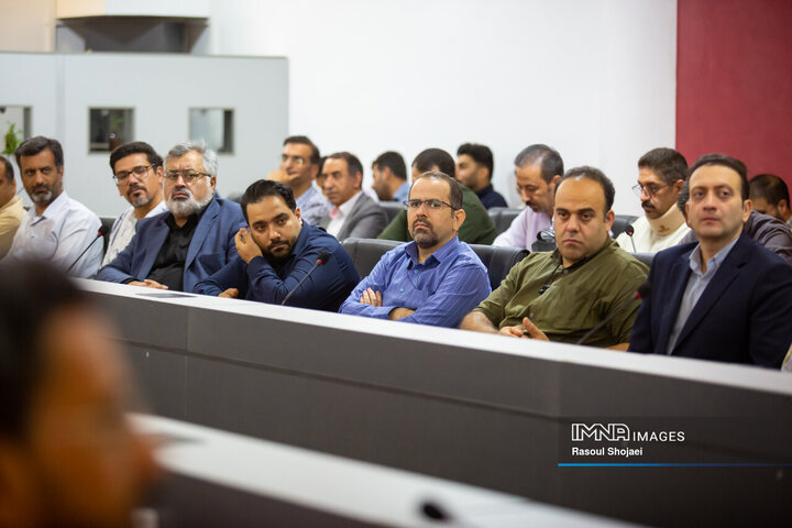 نشست بررسی تجربه حمل و نقل هوشمند