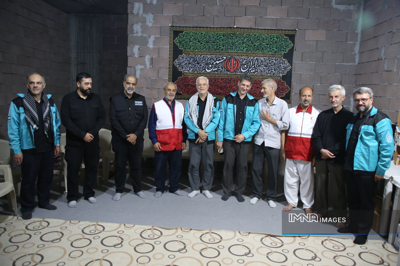 بازدید شهردار اصفهان از موکب مسلم‌بن‌عقیل(ع) در کربلا؛ قدردانی از خادمان پویش نذر حسین(ع)