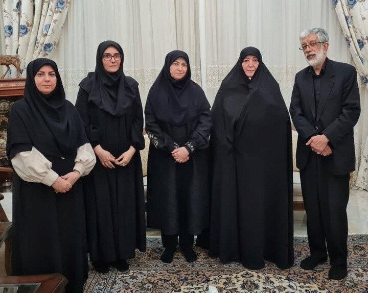 دیدار رئیس سازمان حفاظت محیط زیست با خانواده شهیده «زهرا حداد عادل»