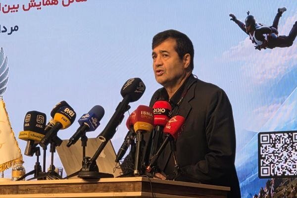 وزیر ورزش: ایران ظرفیت‌های کم‌نظیری برای رشد ورزش‌های هوایی دارد