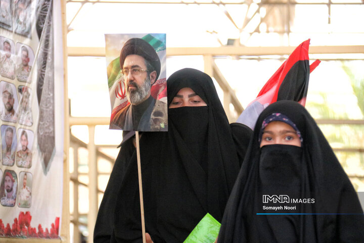 عبور عاشقان حسینی از دروازه‌های خسروی