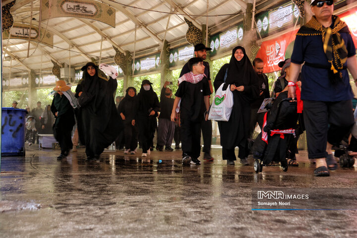 عبور عاشقان حسینی از دروازه‌های خسروی