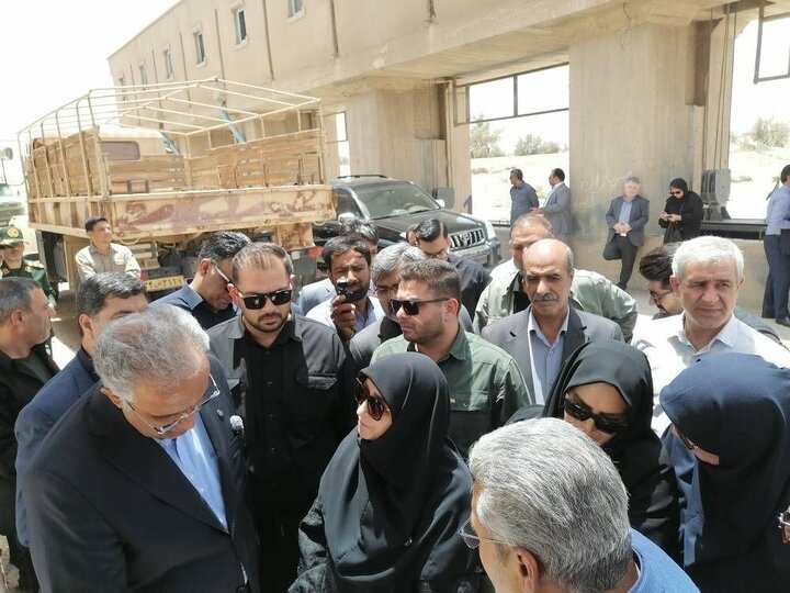 بازدید  معاون رئیس‌جمهور از محل ورود آب از افغانستان به ایران