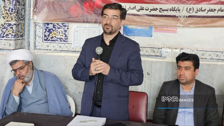 بازسازی منازل آسیب‌دیده محله معراج اصفهان تا رفع کامل مشکلات ادامه دارد