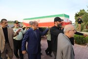 پیکر شهید نیما مرادی، شهید حادثه کشتی «آنا»، وارد گیلان شد