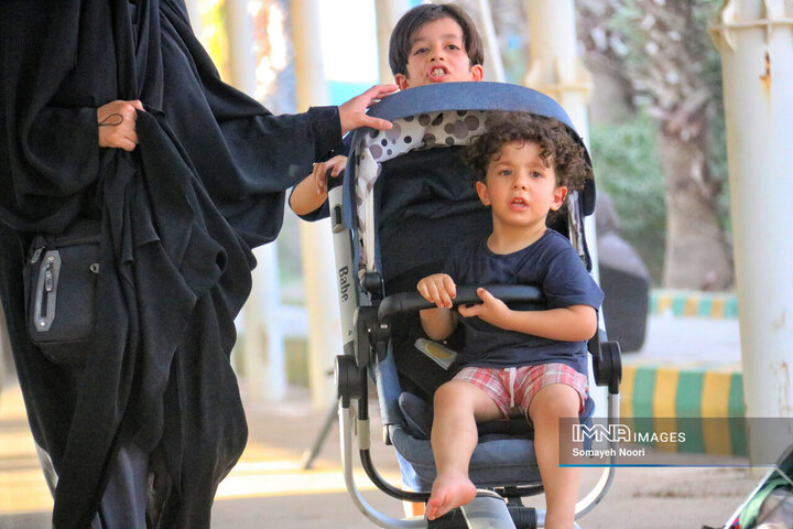 خسروی، قدمگاه کوچک‌ترین زائران اربعین