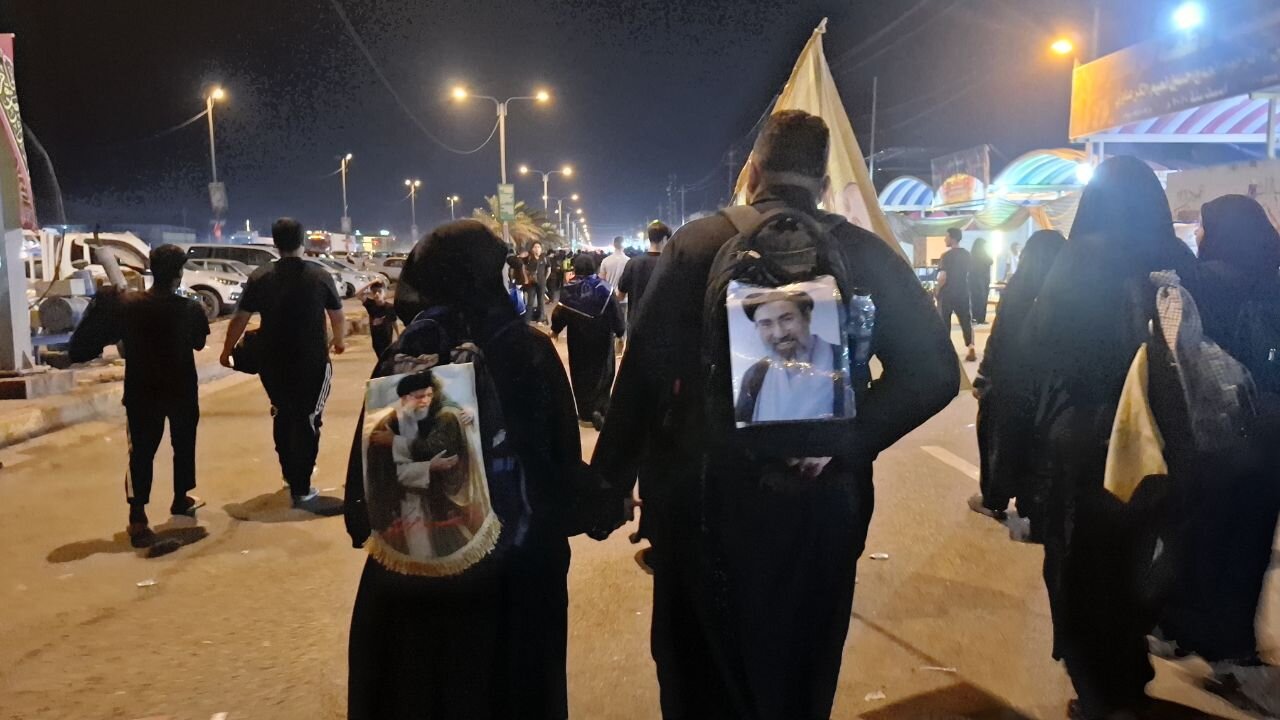 انگار اینجا رهبرشان سیدعلی خامنهای بود