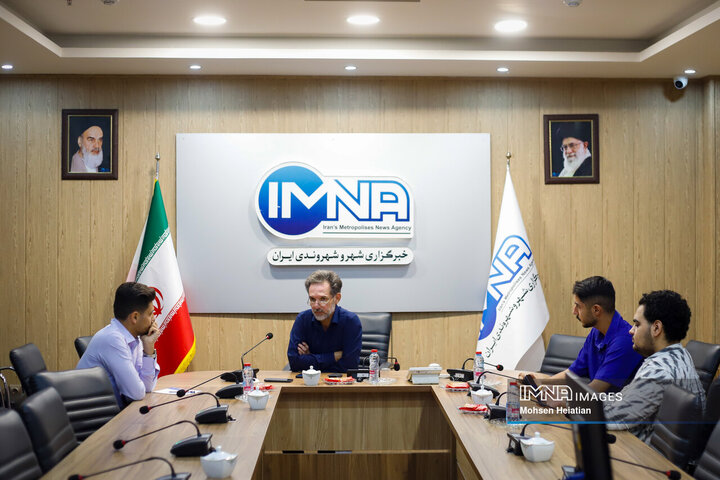 حضور رئیس هیئت تکواندوی استان اصفهان در خبرگزاری ایمنا