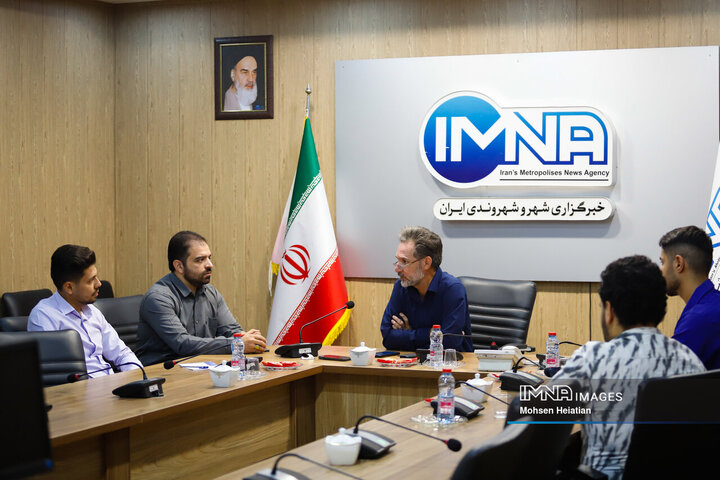 حضور رئیس هیئت تکواندوی استان اصفهان در خبرگزاری ایمنا