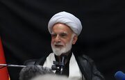 ضرورت هوشیاری در برابر دسیسه‌های دشمن/شعار «هیهات منا الذله» رمز ایستادگی ملت ایران است
