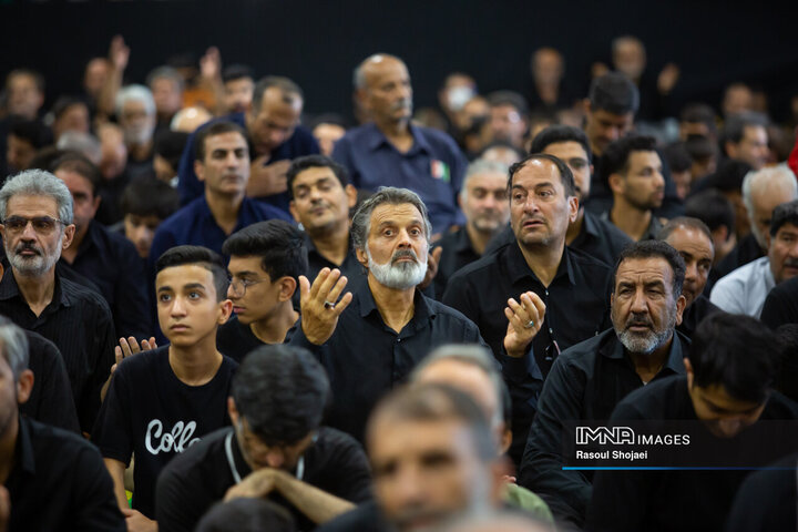 نماز ظهر اربعین