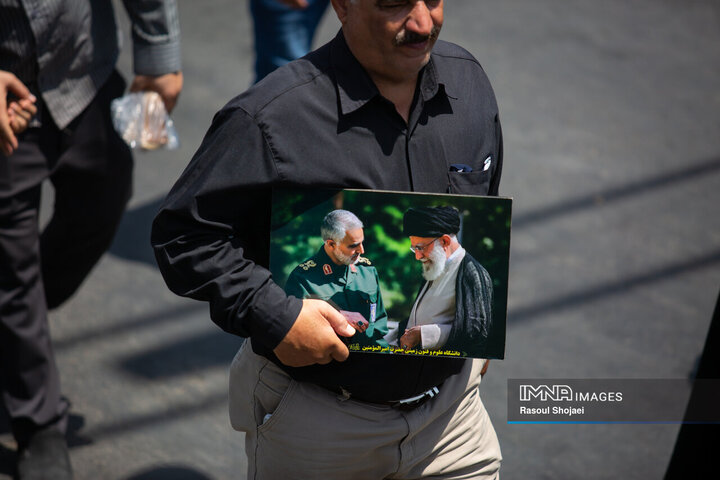 راهپیمایی جا ماندگان اربعین حسینی + پرچم ها