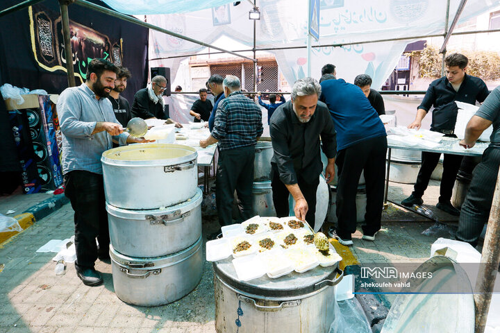 موکب‌های پذیرایی از جاماندگان اربعین حسینی