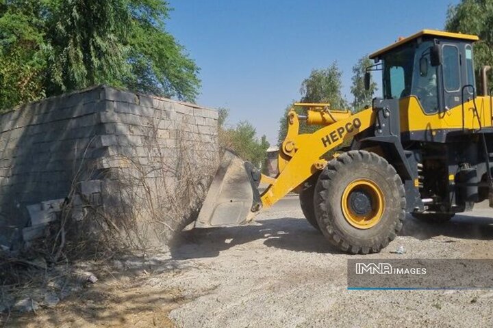 رفع تصرف بیش از ۹۰۰۰ مترمربع از اراضی ملی در خوزستان