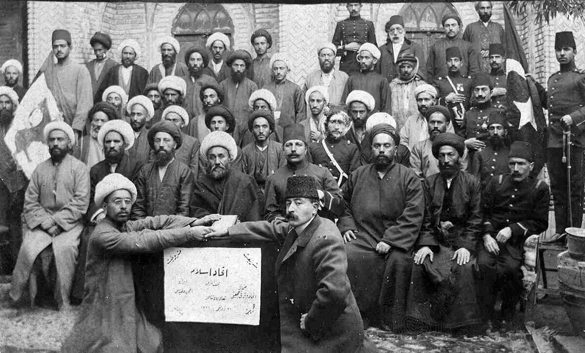 وقتی «ملت» وارد شعر شد/ ادبیات فارسی در سنگر آزادی
