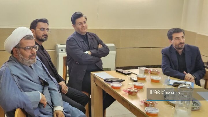 دغدغه‌های شهروندان محله حصه درباره بهره‌برداری از زیرگذر شهید رئیسی بررسی شد