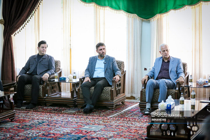 نشست بررسی راهکارهای توسعه حمل‌ونقل عمومی شهر اصفهان