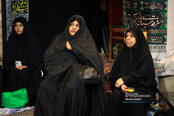 عزاداری دهه آخر صفر در حسینیه پنبه‌کاران